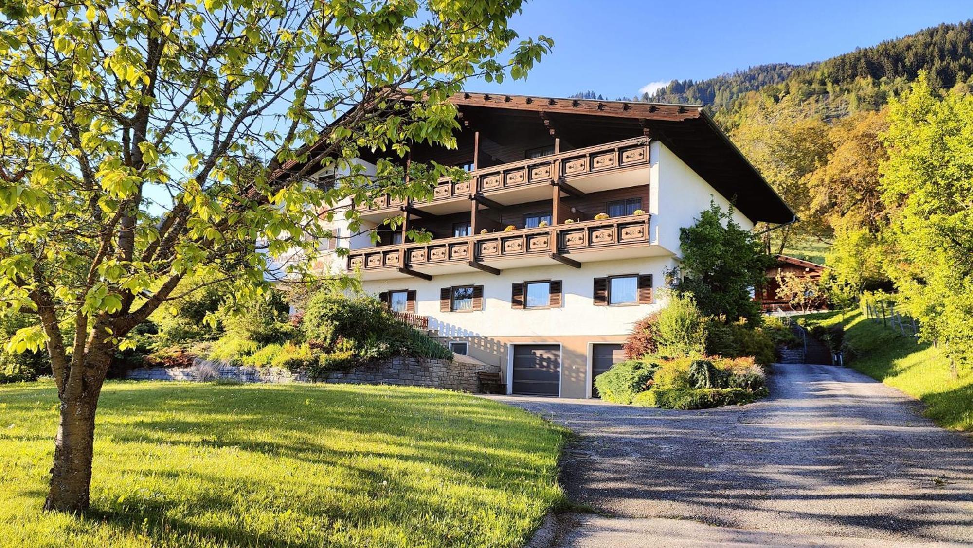 Moderne-Ferienwohnung-Nur-1Km-Vom-Millstaetter-See-In-Kaernten-Entfernt ミルシュタット エクステリア 写真
